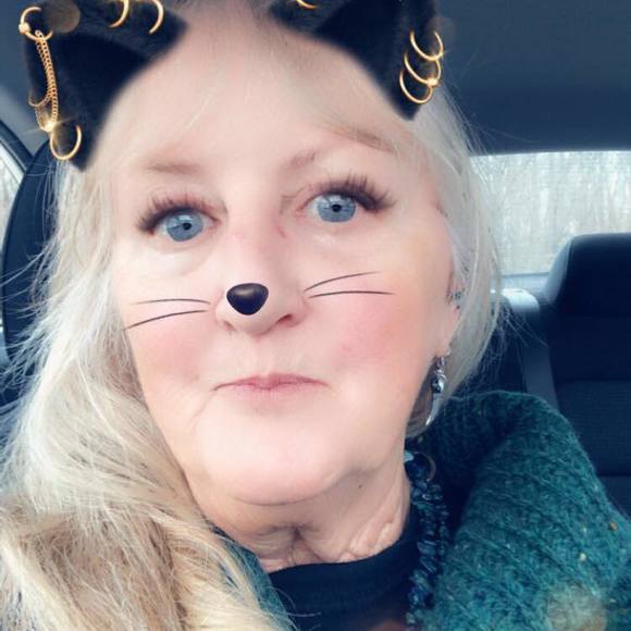 Meet your Posher, Michele - Picture 1 of 1